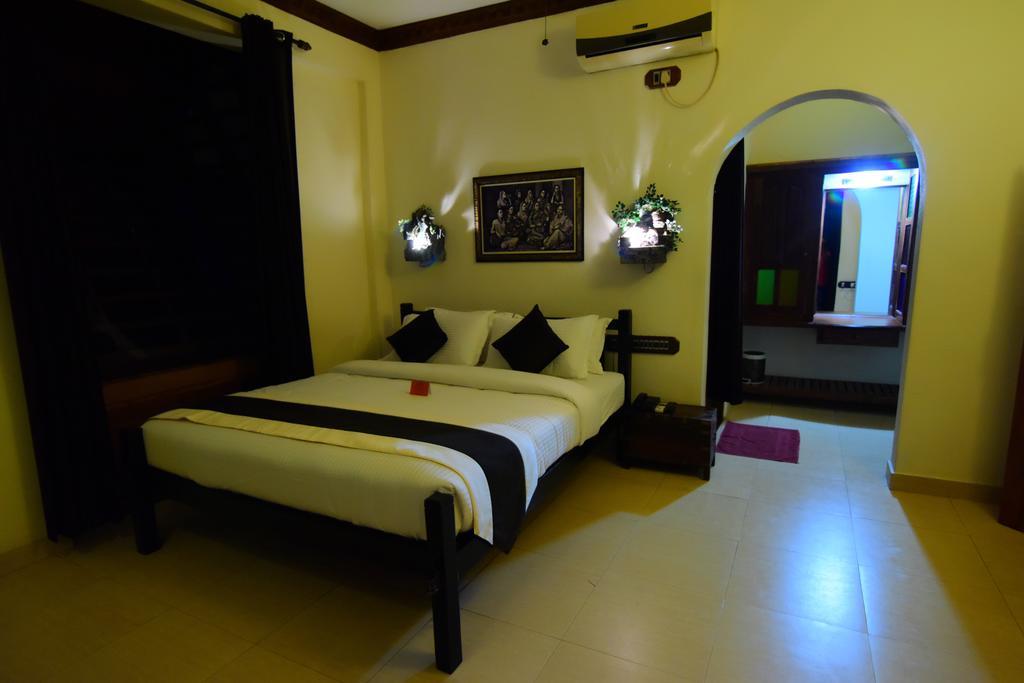 Kovalam Beach Hotel Екстер'єр фото