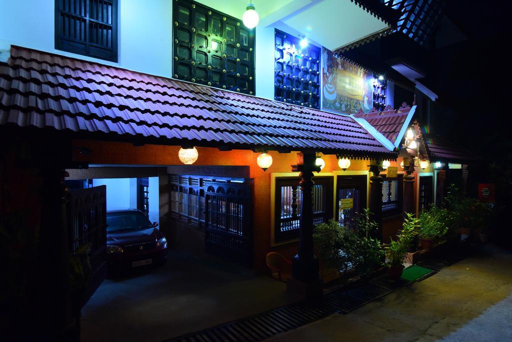 Kovalam Beach Hotel Екстер'єр фото