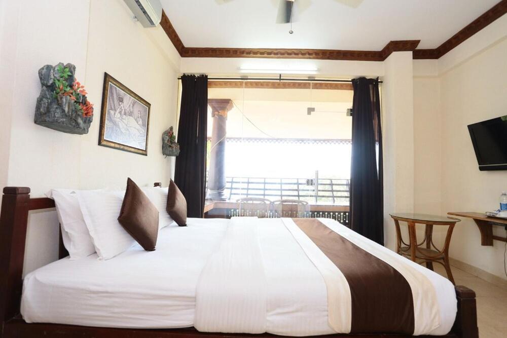Kovalam Beach Hotel Екстер'єр фото